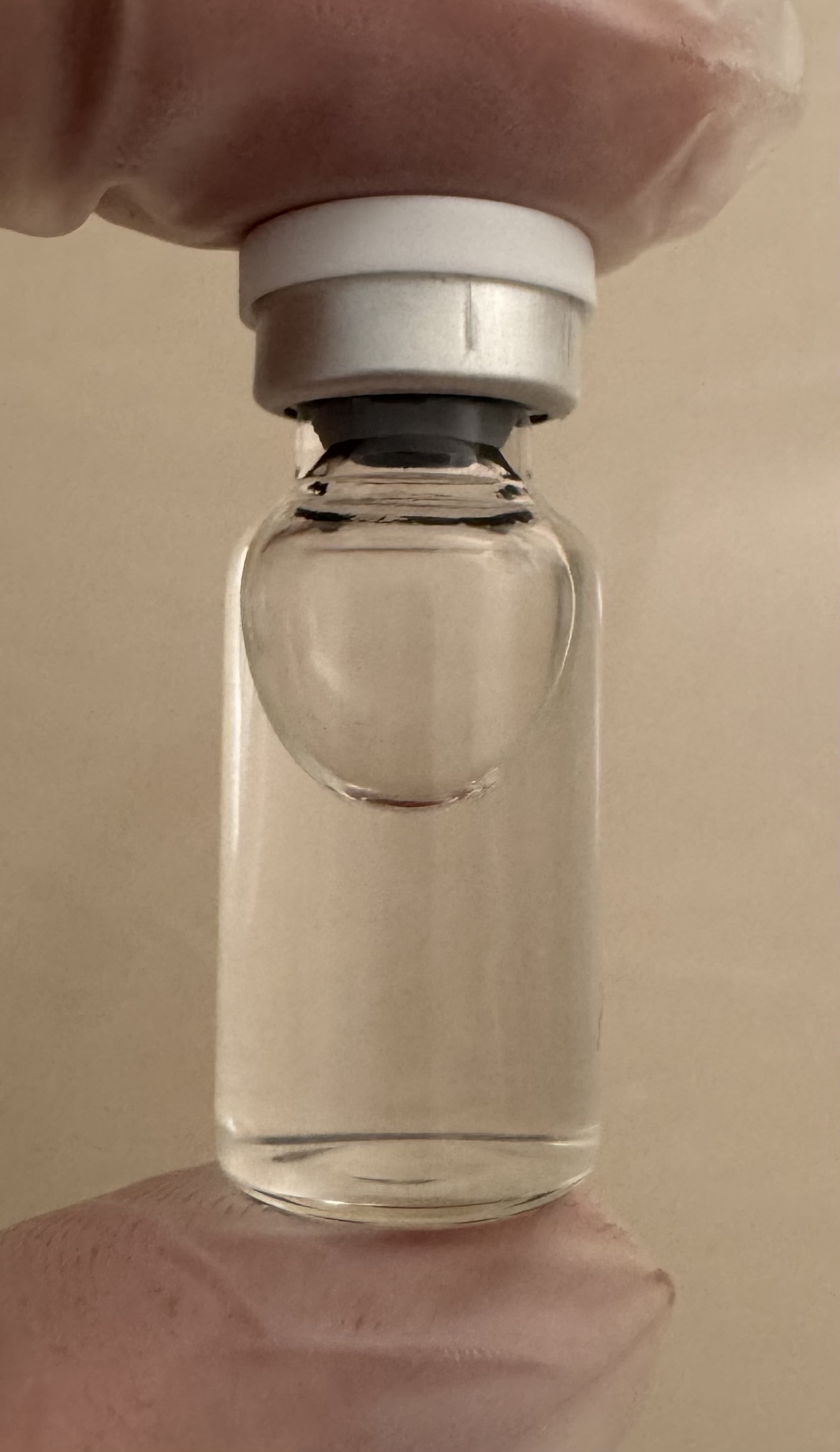 Compact 3ml vial of bacteriostatic water for small-volume lab work